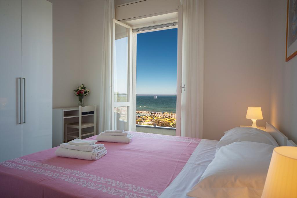 Hotel Madison Riccione Rum bild