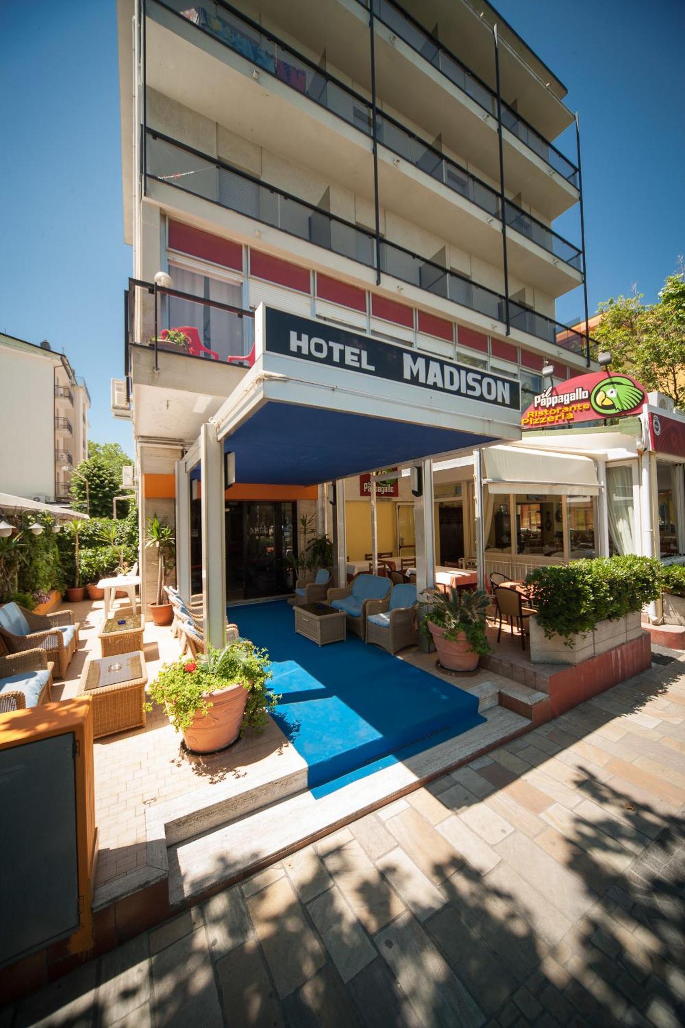Hotel Madison Riccione Exteriör bild